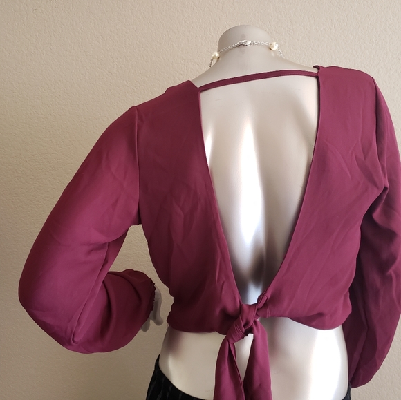 Tie V-back Wrap Crop Top size M Burgundy - Picture 2 of 7